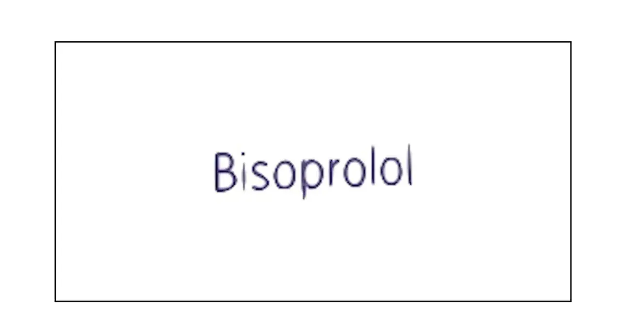 Napis "Bisoprolol" na białym tle. Lek ten pomaga regulować pracę serca.